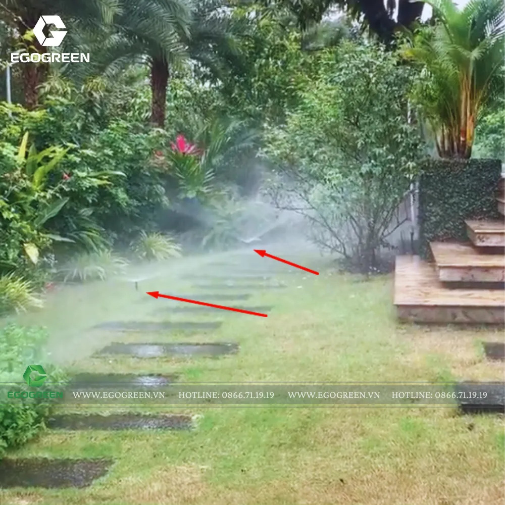 Kiểm tra và bảo trì hệ thống tưới tự động tại công trình. 